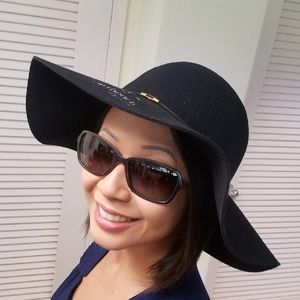 Meet your Posher, Tan